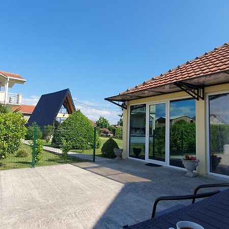 Cozzy Apartment Near The Aiport Podgorica Mitrovici  Экстерьер фото
